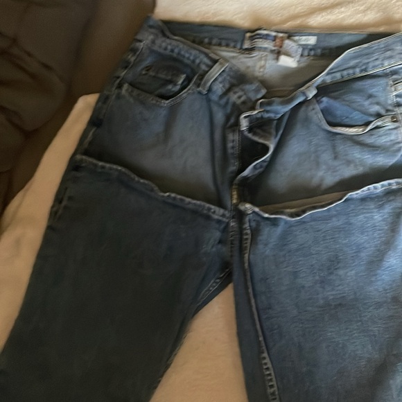 Old navy jeans - Picture 2 of 2